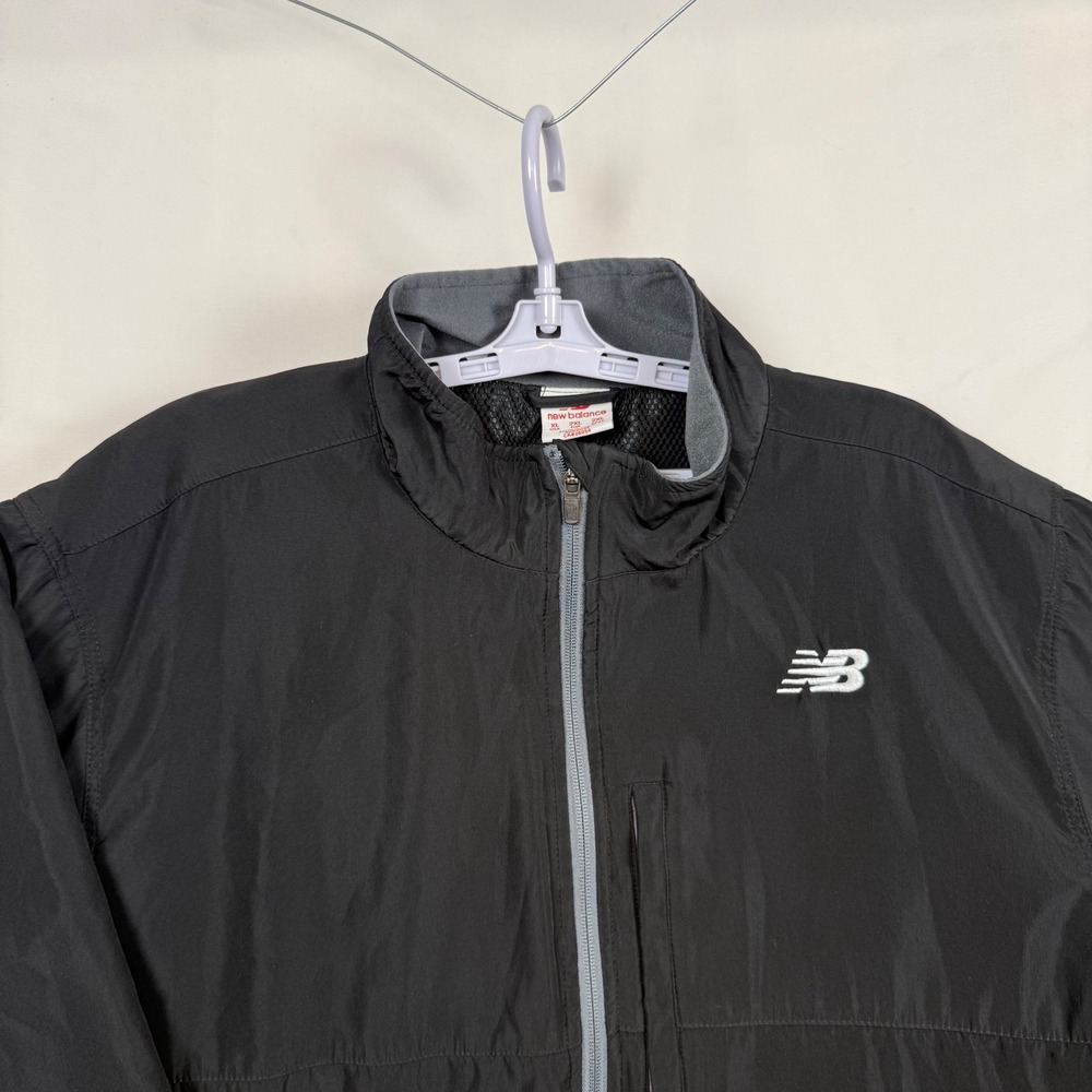 New Balance Mens XL Windbreaker Jacket Black Full Zip Mesh Lined Athletic READ